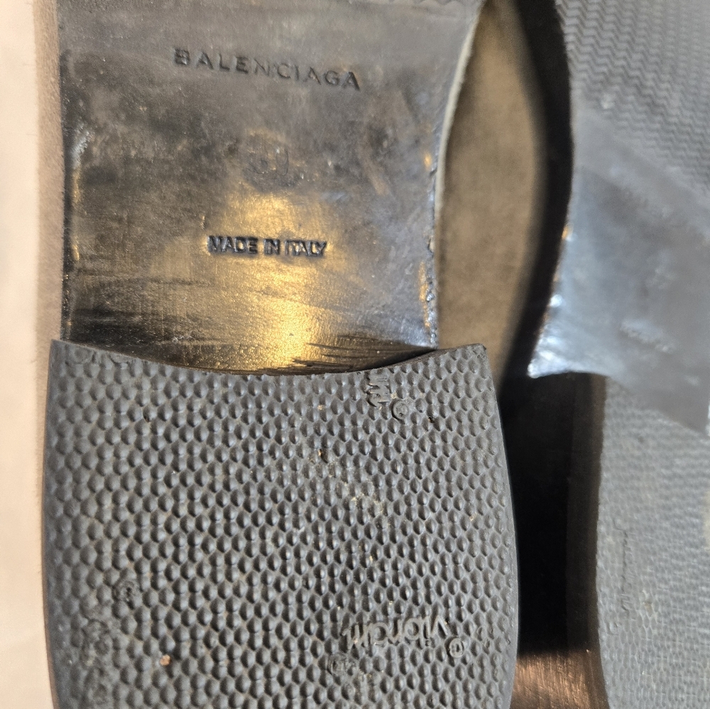 Balenciaga Women's Size 39 Gray Suede Shoes - Picture 7 of 10